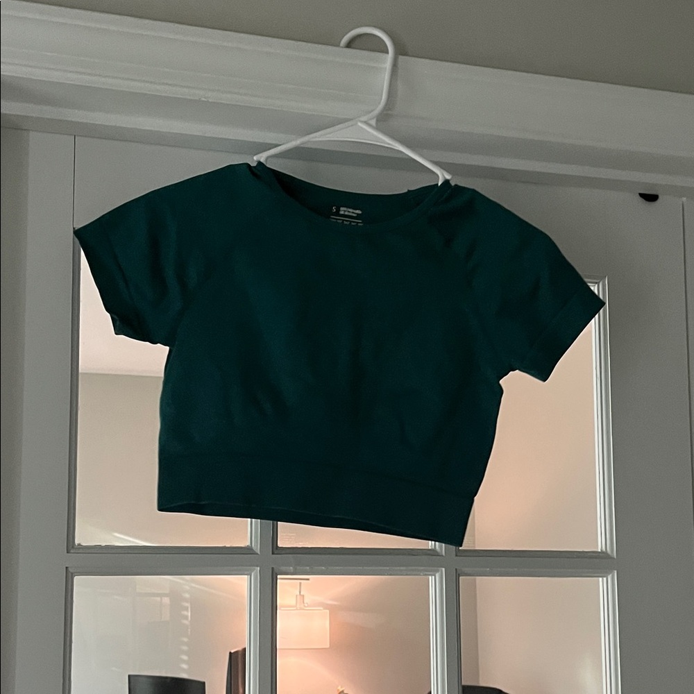SHEIN Dark Green Short Sleeve Tee